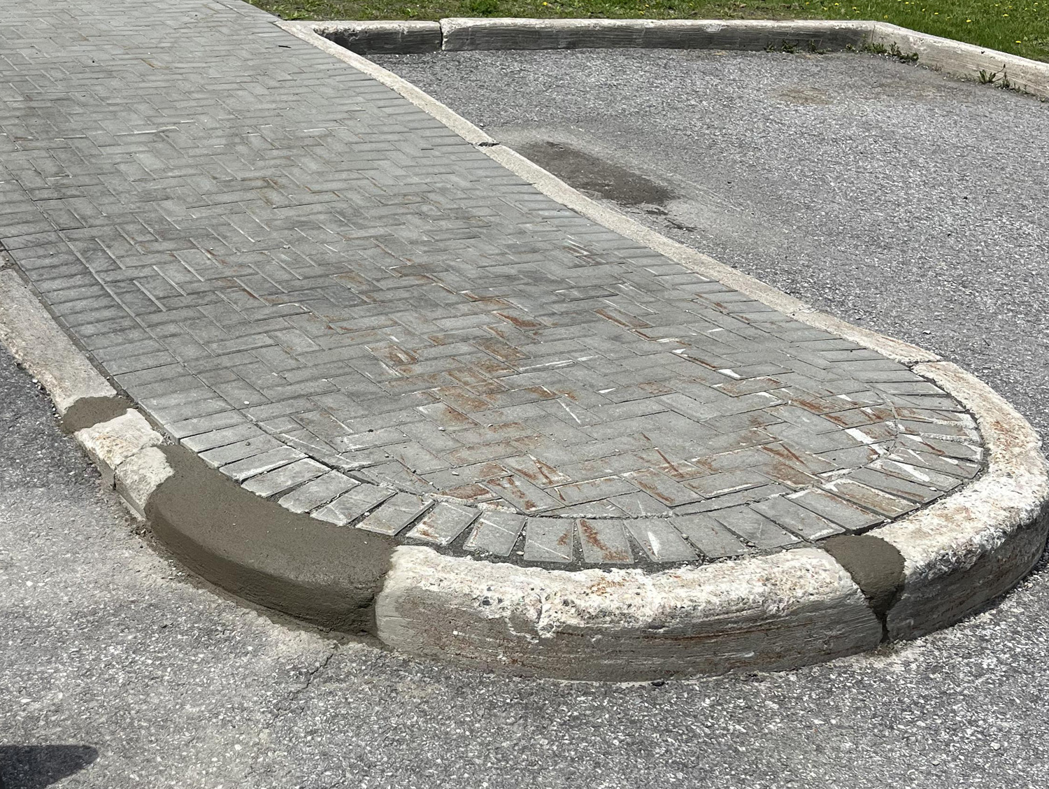 concrete curb patch repairs